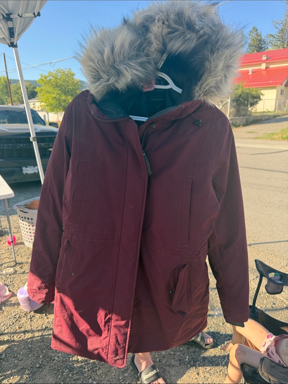 Helly Hansen Women's Maroon Hooded Puffer Coat with Faux Fur Trim